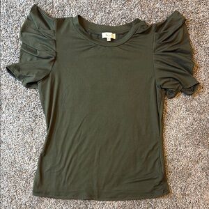 Love J Green Fitted Ruffled Short Sleeve Tee